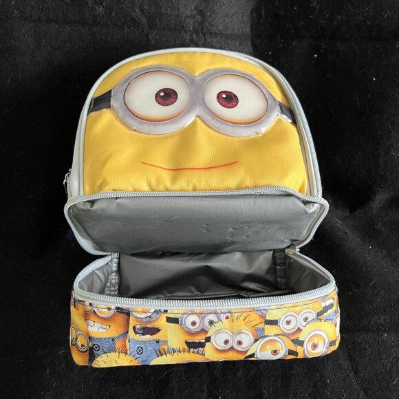 Minions Soft-Sided Insulated Lunchbox/Drink Holder FREE Minion Playing Cards - Picture 7 of 11